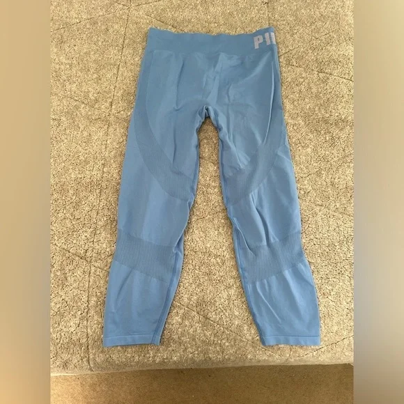 Leggings Bundle (Pink & Fabletics) - Picture 4 of 12